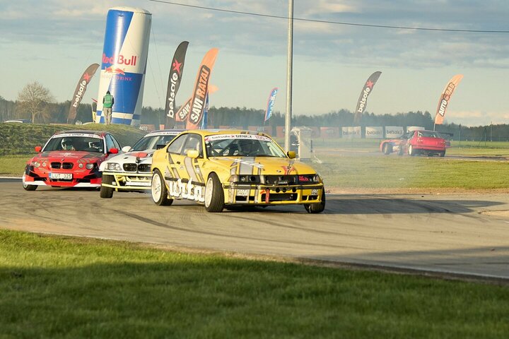 81