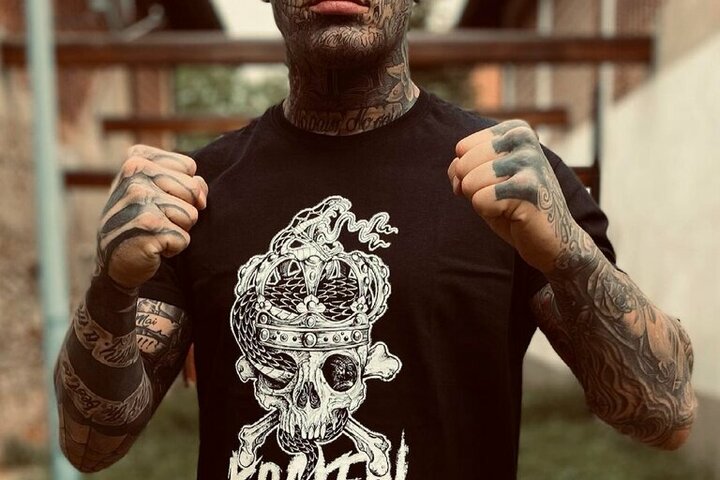 23