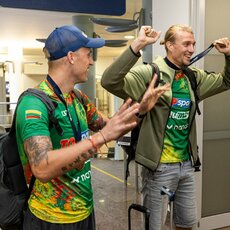 Patriko Stankevičiaus ir Audriaus Knašo sutikimas oro uoste | Pauliaus Peleckio / BNS foto nuotr. 26