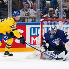 Suomijos – Švedijos rungtynių akimirka | IIHF nuotr. 8