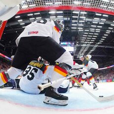 Šveicarija – Vokietija rungtynių akimirka | IIHF nuotr. 8