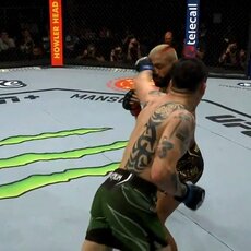 Davisonas Figueiredo ir Brandonas Moreno | „Stop“ kadras 3