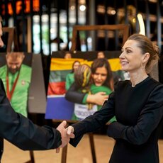 Vilniuje atidaryta istorija tapusių nuotraukų paroda iš paralimpinių žaidynių | Lietuvos paralimpinio komiteto nuotr. 5