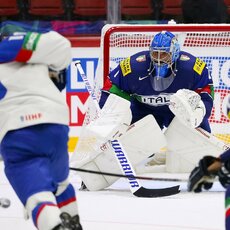 Italija – Slovakija rungtynių akimirka | IIHF nuotr. 6