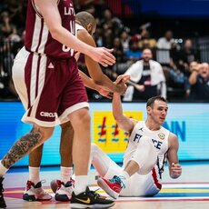 Prancūzija - Latvija rungtynių akimirka | FIBA nuotr. 7