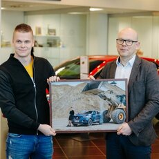 D.Rapšiui įteikti prabangaus automobilio rakteliai | Organizatorių nuotr. 4