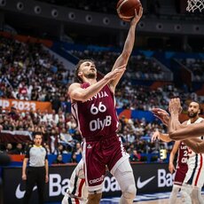 Prancūzija - Latvija rungtynių akimirka | FIBA nuotr. 53