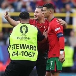 Įsiveržimai į aikštę per Portugalijos rinktinės rungtynes | Scanpix nuotr. 3