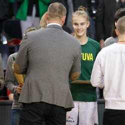 Lietuvos jaunučių merginų krepšinio rinktinės pagerbimas | Eriko Ovčarenko / BNS foto nuotr. 4