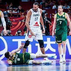Prancūzija – Australija rungtynių akimirka | FIBA nuotr. 3