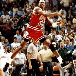 M.Jordanas daugiausiai uždirbo iš rėmimo sutarčių su „Coca-Cola“, „Gatorade“ ir „McDonald‘s“. Jis taip pat padėjo „Nike“ sukurti „Jordan Brand“ ženklą, kuris jam neša didelį pelną. | Instagram.com nuotr 2