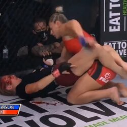 Kayla Harrison prieš Courtney King | Youtube.com nuotr. 6