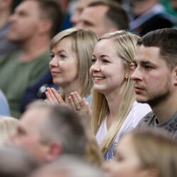 Žinomi žmonės ir sirgaliai „Žalgirio“ rungtynėse su ALBA | Eriko Ovčarenko / BNS foto nuotr. 2