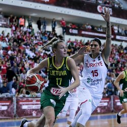 Turkių ir lietuvių rungtynės | FIBA nuotr. 5