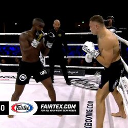 Sergejus Maslobojevas – Donegi Abena | „Stop“ kadras 3