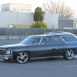 1975 m. „Chevy Impala“, 2019 m. vertė - 31 tūkst. JAV dolerių | Organizatorių nuotr. 1