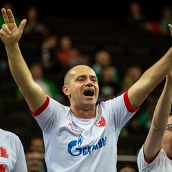 Žinomi žmonės ir sirgaliai „Žalgirio“ rungtynėse su „Crvena Zvezda“ Mariaus Vizbaro / BNS foto nuotr. 6