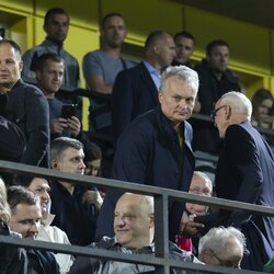 Garsūs žmonės Lietuvos ir Portugalijos rungtynėse | Luko Balandžio / BNS foto nuotr. 1