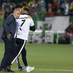 Gerbėjas įsiveržė į aikštę | Luko Balandžio / BNS foto nuotr. 5