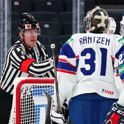 Švedijos – Norvegijos rungtynių akimirka | IIHF nuotr. 2