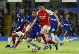 2 įvarčių deficitą Londono derbyje panaikinęs „Arsenal" išplėšė lygiąsias su „Chelsea"
