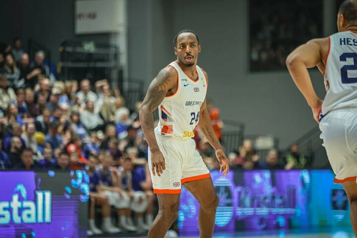 Pranašumą iššvaistę britai nugalėjo Islandijos rinktinę