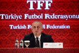 Turkijoje daugiau nei pusę futbolo teisėjų turi lažybų paskyras: kas žinoma apie tyrimą ir kas laukia teisėjų?