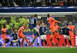 Van der Vaartas apie lemiamą olandų klaidą gynyboje: „Sunku gintis, kai visi japonai atrodo vienodai“ 