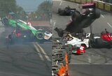 D.Malūkas „IndyCar“ sezoną pradėjo patekdamas į dešimtuką, du bolidai po masinių avarijų kilo į orą