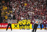 Per 12 sekundžių du įvarčius pelnę švedai latviams viso sumušė šešis, Danija pirmą pergalę iškovojo per pirmą kėlinį į vartus smūgiavę vos kartą