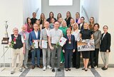 Pasveikinta bronzą laimėjusi Panevėžio HC „Kova/PSC/RSSG“ komanda: klubui įteikta premija