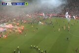 Turėjęs būti čempioniškas triumfas virto visišku chaosu ir galbūt pralaimėjimu: aplieti bei sužaloti žaidėjai ir gėdingai nutrauktas Prahos derbis