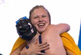 „Nežinau, kas čia vyksta“: Meilutytė po rekordinio triumfo šiltai apkabino karjerą baigusią King ir prajuokino žurnalistę
