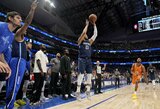 NBA nubaudė „Mavericks“ dėl atsarginių žaidėjų siautėjimo