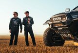 Į 10-uką patekęs Vanagas nuotykių neišvengė: „Hiluxas“ pakibo ant dviejų ratų“