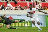 „Stuttgart“ puolėjas pagerino „Bundesliga“ rekordą, „Borussia“ šventė dar vieną pergalę