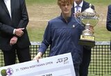 Pirmą turnyrą kaip ATP reitingo lyderis sužaidęs J.Sinneris po dviejų pratęsimų laimėjo finalą