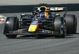 M.Verstappenas pratęsė „pole“ pozicijų seriją, „Ferrari“ pilotai aplenkė S.Perezą 