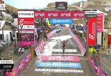„Giro d‘Italia“: P.Rogličius savo deficitą sumažino tik 3 sek., S.Buitrago finišavo vienas pabėgęs nuo visų persekiotojų