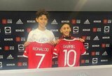 C.Ronaldo sūnus sukirto rankomis su „Man United“