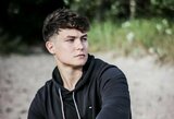 Netaisyklinga laikysena, nusilpę raumenys bei viršsvoris – pasyvaus gyvenimo būdo pasekmės: kaip jas taisyti namuose pataria profesionalus sporto treneris