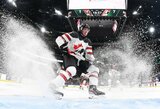 Pasaulio jaunimo ledo ritulio čempionatas: į karantiną patekusiai JAV įrašytas techninis pralaimėjimas prieš Šveicariją, Kanada 9 įvarčių skirtumu sumindė Austriją