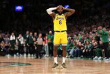 Teisėjų švilpuko nesulaukę „Lakers“ krepšininkai krito Bostone per pratęsimą