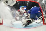 Puikus startas pasaulio čempionate: du įvarčius į tuščius vartus siuntę latviai nugalėjo prancūzus, Šveicarija paliko vieną iš čempionato šeimininkių be pergalių