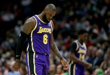 L.Jamesas iškrito iš „Lakers“ rikiuotės, bet artėja A.Daviso sugrįžimas