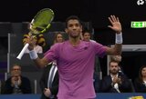 F.Auger-Aliassime Bazelyje sužaidė geriausią gyvenimo mačą, A.Murray‘us neatsilaikė prieš ispaną