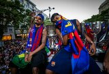 „Barcelona“ šventė miesto gatvėse: Yamalio iškelti „Real“ pašiepiantys marškinėliai ir pažadas dėl Čempionų lygos