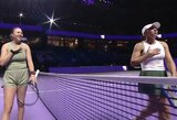 „WTA Finals“: Swiatek gavo „riestainį“, Keys prašė Anisimovos nespausti jai rankos