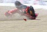 Teisėjai šventės nesugadino: Marcas Marquezas atsitiesė po kritimo ir laimėjo Čekijos GP sprintą