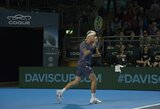Revanšas pavyko: Vilius Gaubas varžovui įteikė „riestainį“